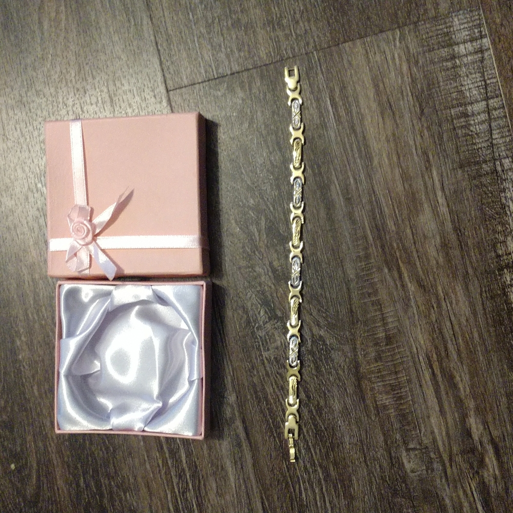 New Bracelet , gold and silver colors
